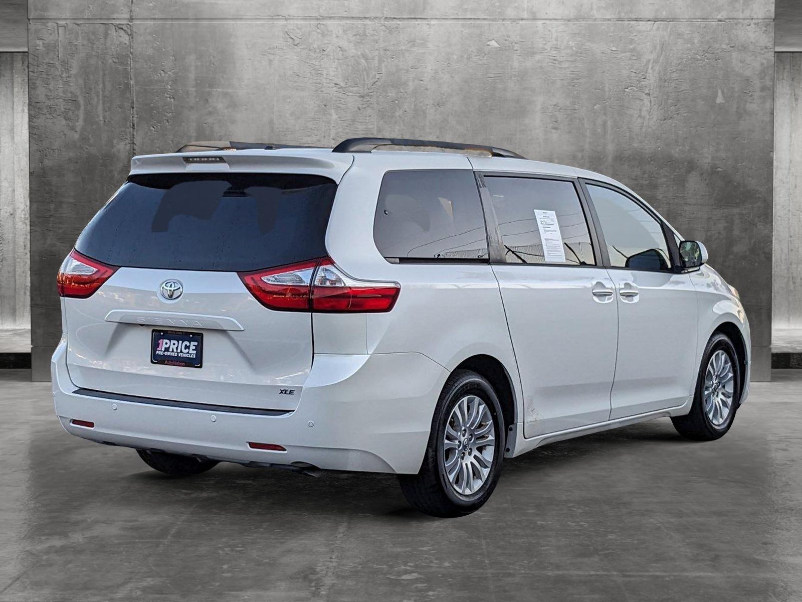 2016 Toyota Sienna Vehicle Photo in Sanford, FL 32771