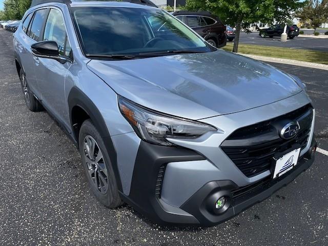 2025 Subaru Outback Vehicle Photo in Green Bay, WI 54304