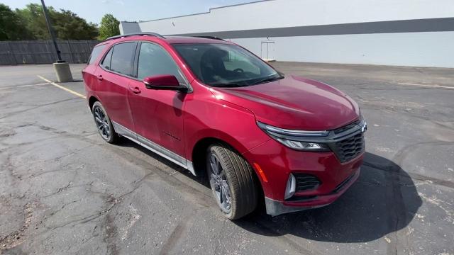 Used 2022 Chevrolet Equinox RS with VIN 3GNAXWEVXNS101030 for sale in Saint Cloud, MN