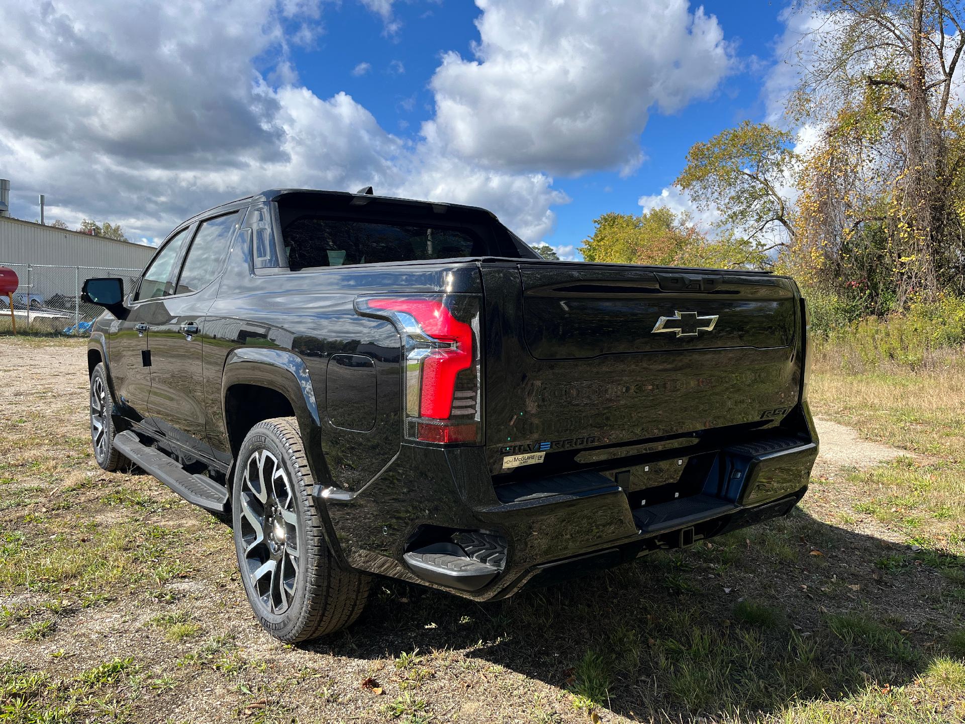 2024 Chevrolet Silverado EV Vehicle Photo in CLARE, MI 48617-9414