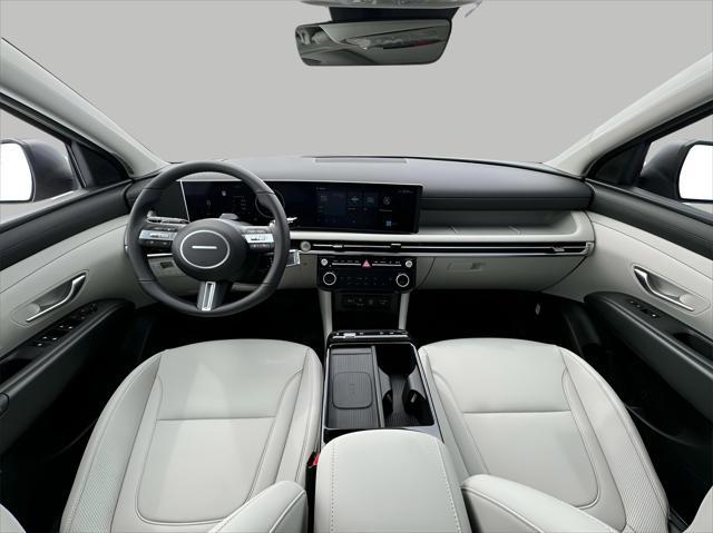 2025 Hyundai TUCSON Hybrid Vehicle Photo in Green Bay, WI 54304