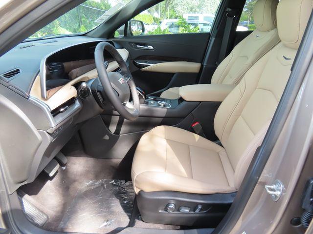 2025 Cadillac XT4 Vehicle Photo in DELRAY BEACH, FL 33483-3294