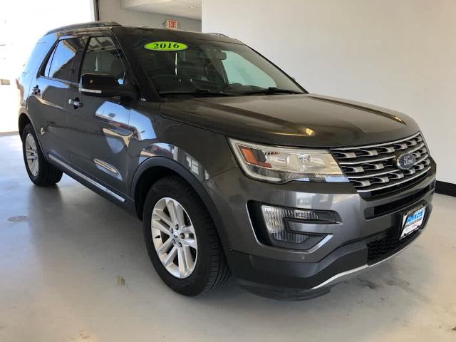 2016 Ford Explorer Vehicle Photo in BLOOMINGTON, IL 61704-7104