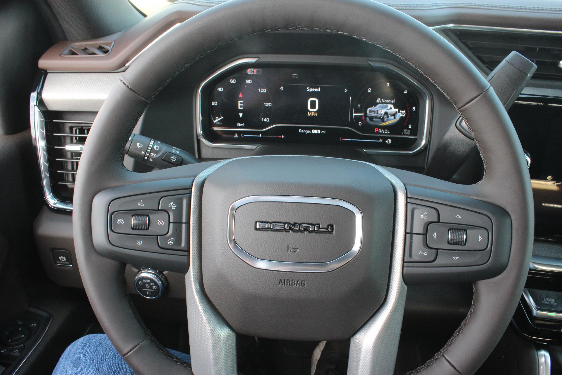 2025 GMC Sierra 2500 HD Vehicle Photo in AURORA, CO 80012-4011