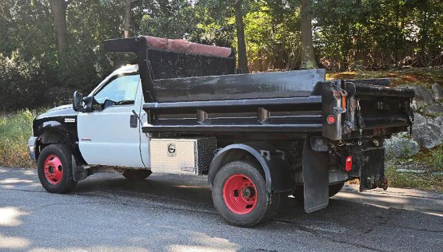 2005 Ford Super Duty F-350 DRW Vehicle Photo in NORWOOD, MA 02062-5222