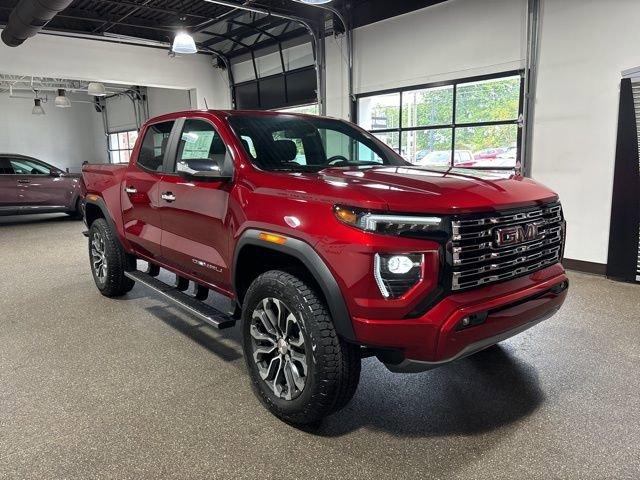 2024 GMC Canyon Vehicle Photo in ALLIANCE, OH 44601-4622