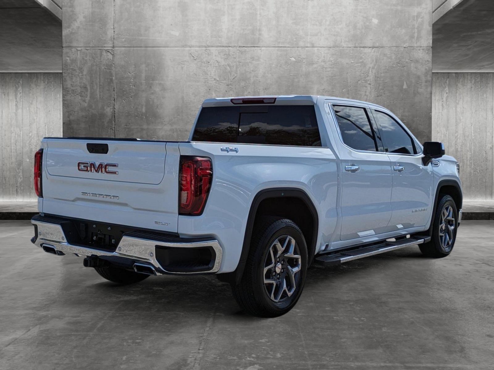 2024 GMC Sierra 1500 Vehicle Photo in St. Petersburg, FL 33713