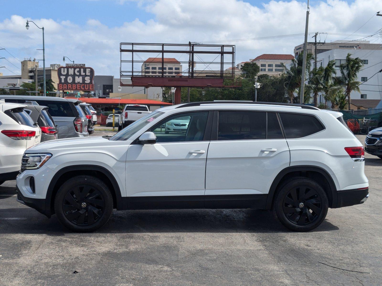 2024 Volkswagen ATLAS Vehicle Photo in MIAMI, FL 33134-2699