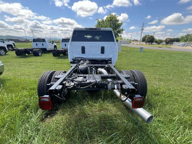 2024 Chevrolet Silverado 3500 HD Vehicle Photo in ALCOA, TN 37701-3235