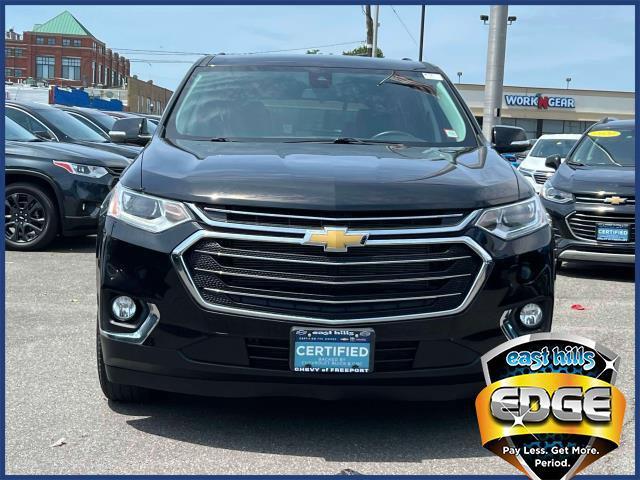 Used 2021 Chevrolet Traverse 3LT with VIN 1GNEVHKW3MJ264067 for sale in Freeport, NY