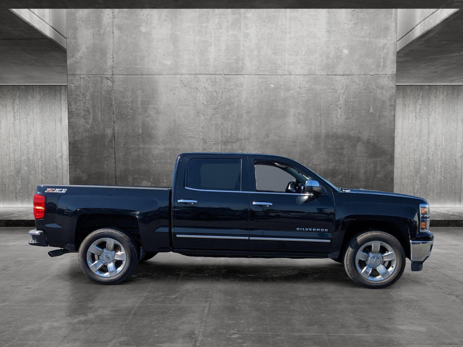 2015 Chevrolet Silverado 1500 Vehicle Photo in VALENCIA, CA 91355-1705