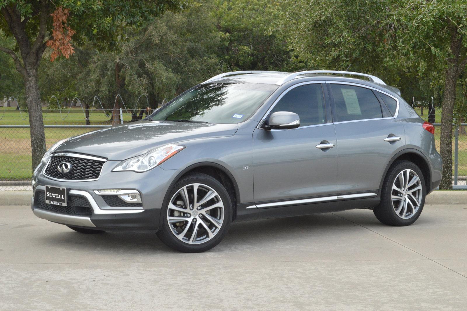 2017 INFINITI QX50 Vehicle Photo in Houston, TX 77090