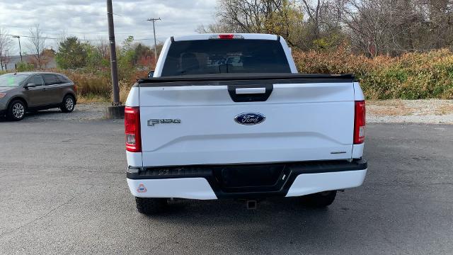 2015 Ford F-150 Vehicle Photo in MOON TOWNSHIP, PA 15108-2571