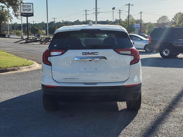 2024 GMC Terrain Vehicle Photo in DENTON, TX 76210-9321