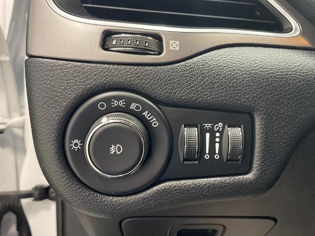 2020 Jeep Cherokee Vehicle Photo in ROGERS, MN 55374-9422