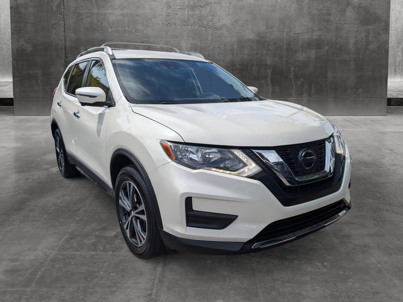 2019 Nissan Rogue Vehicle Photo in Miami, FL 33135