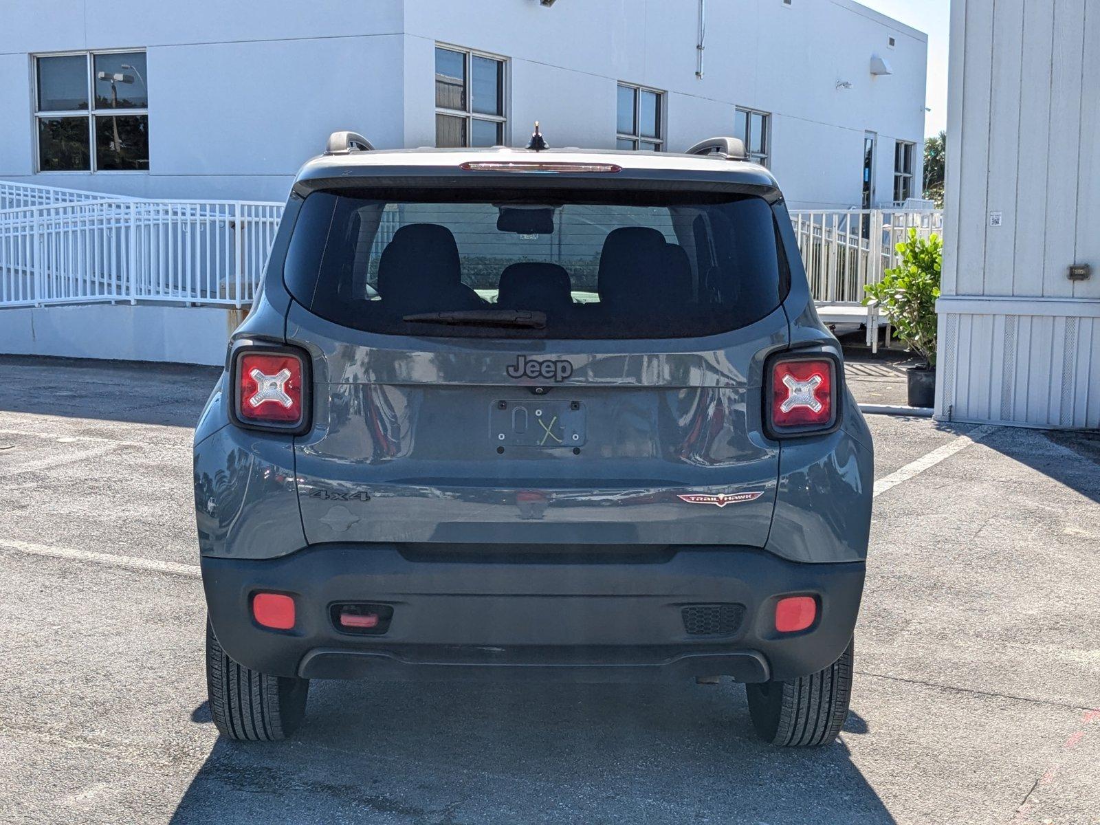 2016 Jeep Renegade Vehicle Photo in Miami, FL 33015