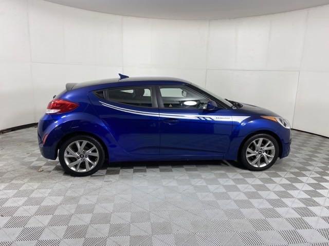 2016 Hyundai Veloster Vehicle Photo in MEDINA, OH 44256-9001