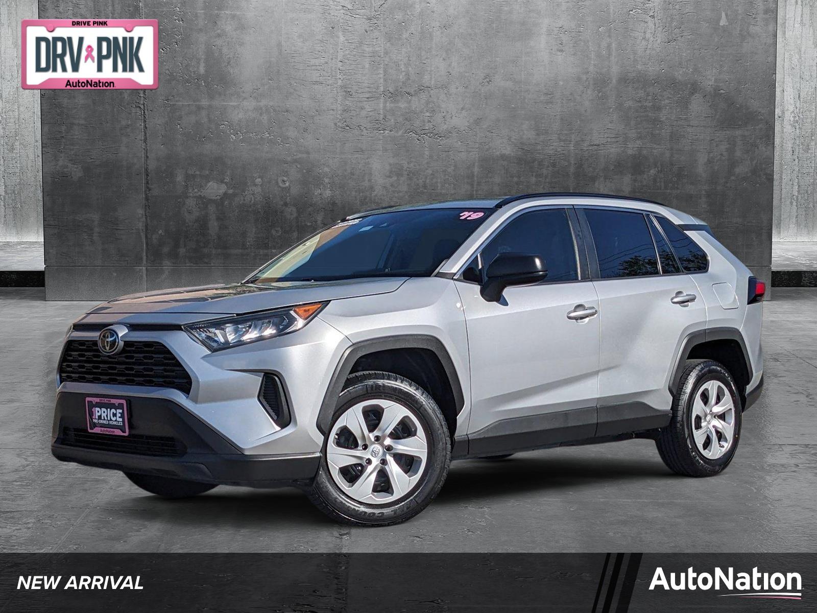 2019 Toyota RAV4 Vehicle Photo in HOUSTON, TX 77034-5009