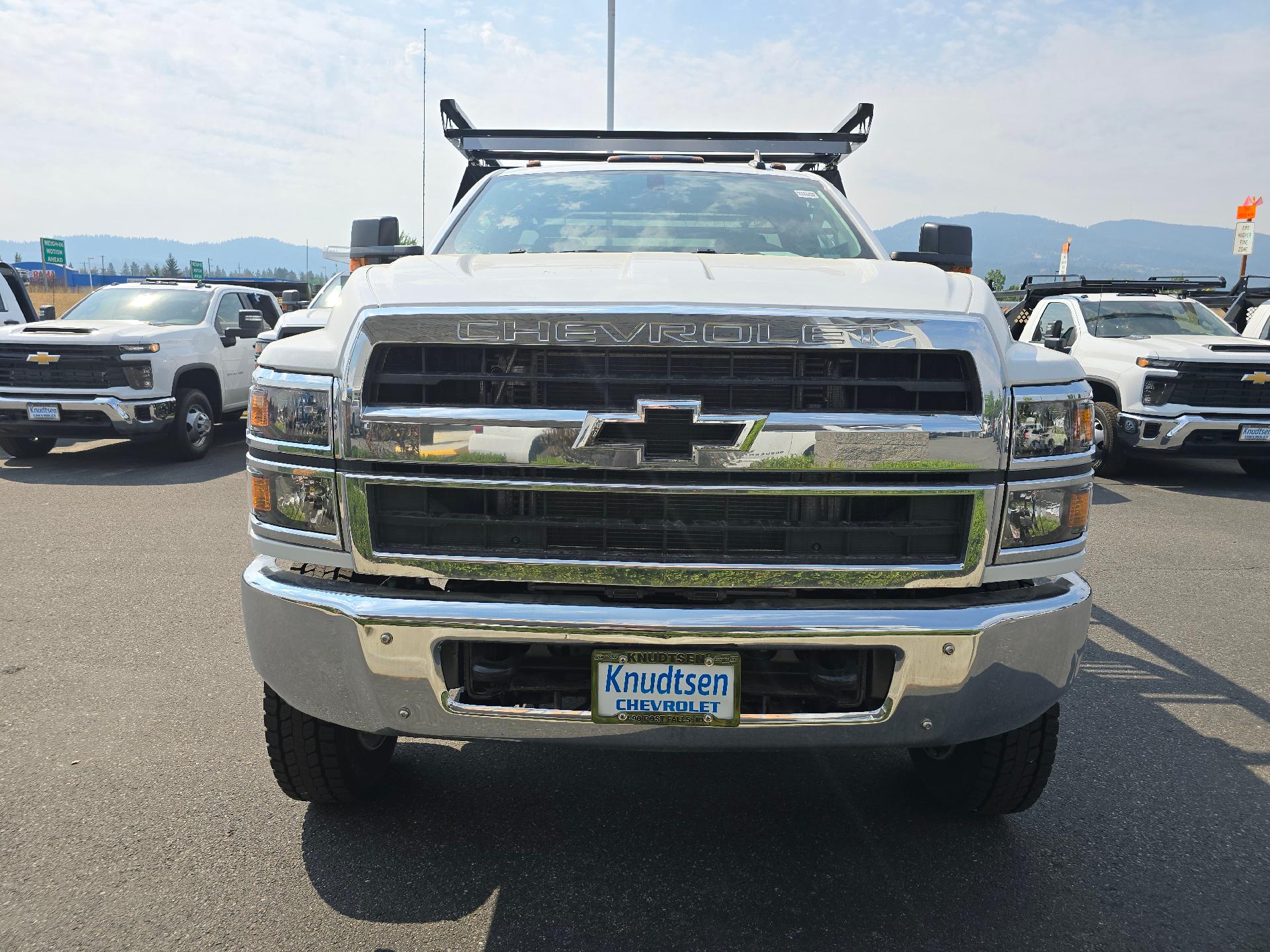 2023 Chevrolet Silverado 4500 HD Vehicle Photo in POST FALLS, ID 83854-5365