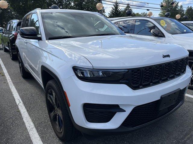 2023 Jeep Grand Cherokee Vehicle Photo in Flemington, NJ 08822