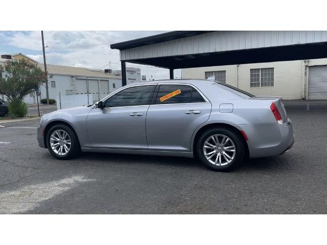 2016 Chrysler 300 Vehicle Photo in TURLOCK, CA 95380-4918