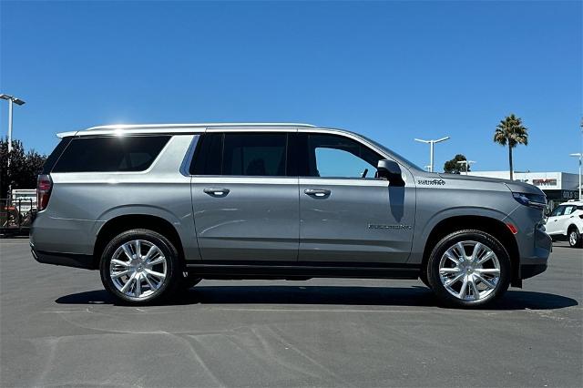 2024 Chevrolet Suburban Vehicle Photo in SALINAS, CA 93907-2500