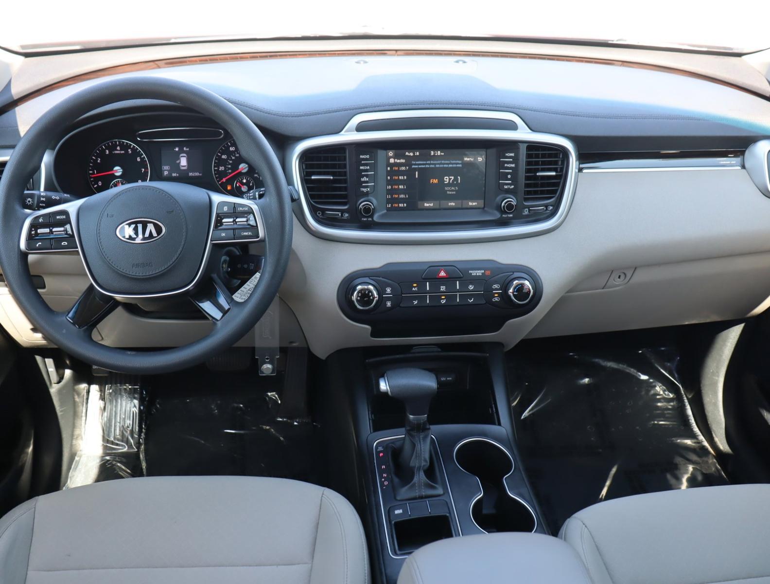 2020 Kia Sorento Vehicle Photo in LOS ANGELES, CA 90007-3794