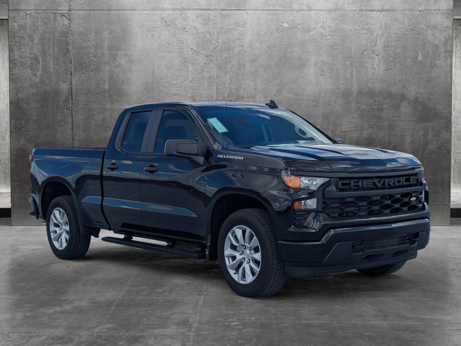 2024 Chevrolet Silverado 1500 Vehicle Photo in PEMBROKE PINES, FL 33024-6534