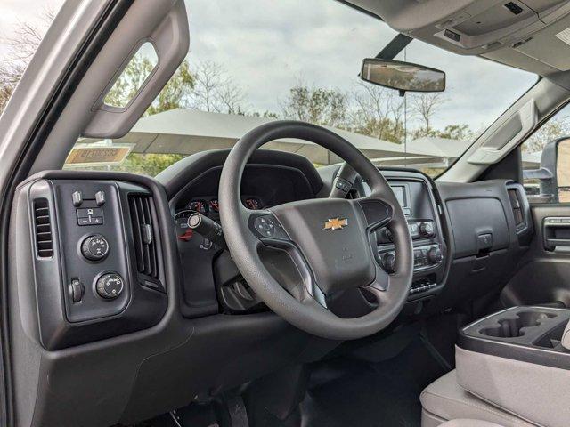 2023 Chevrolet Silverado Chassis Cab Vehicle Photo in SELMA, TX 78154-1460