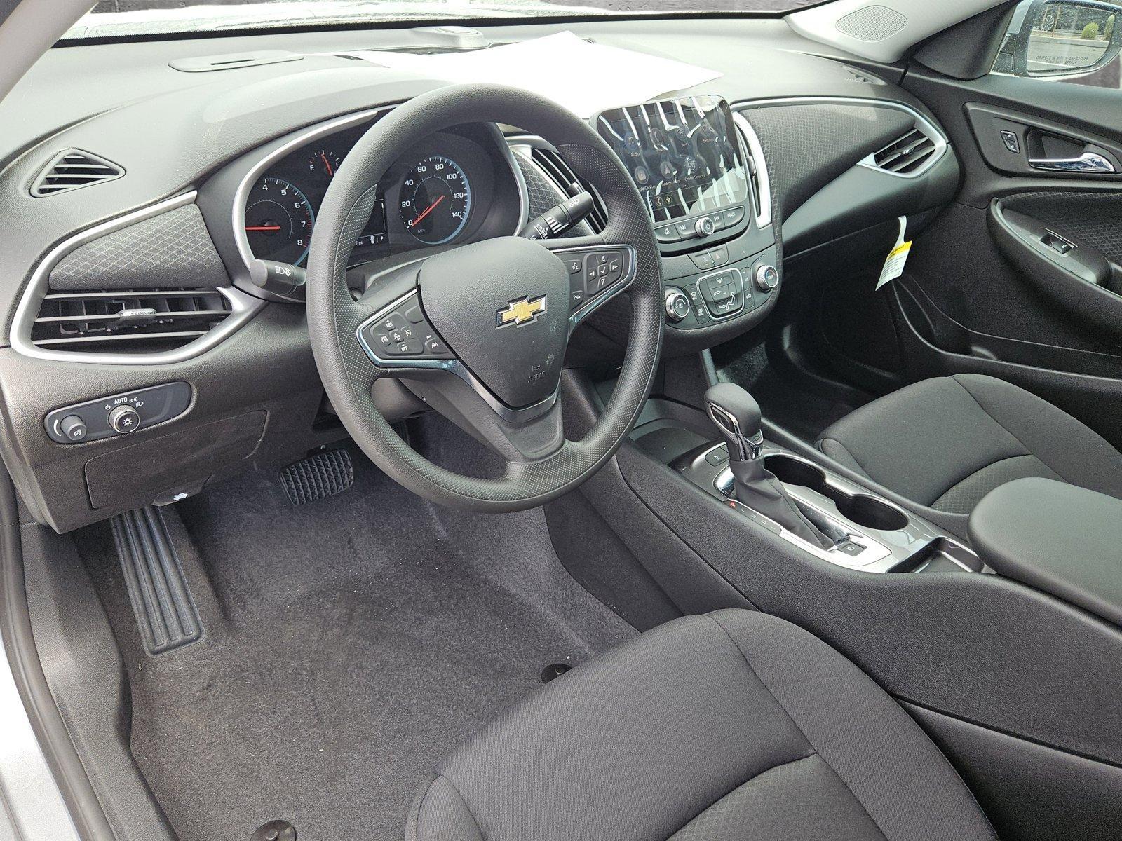 2024 Chevrolet Malibu Vehicle Photo in PEORIA, AZ 85382-3715