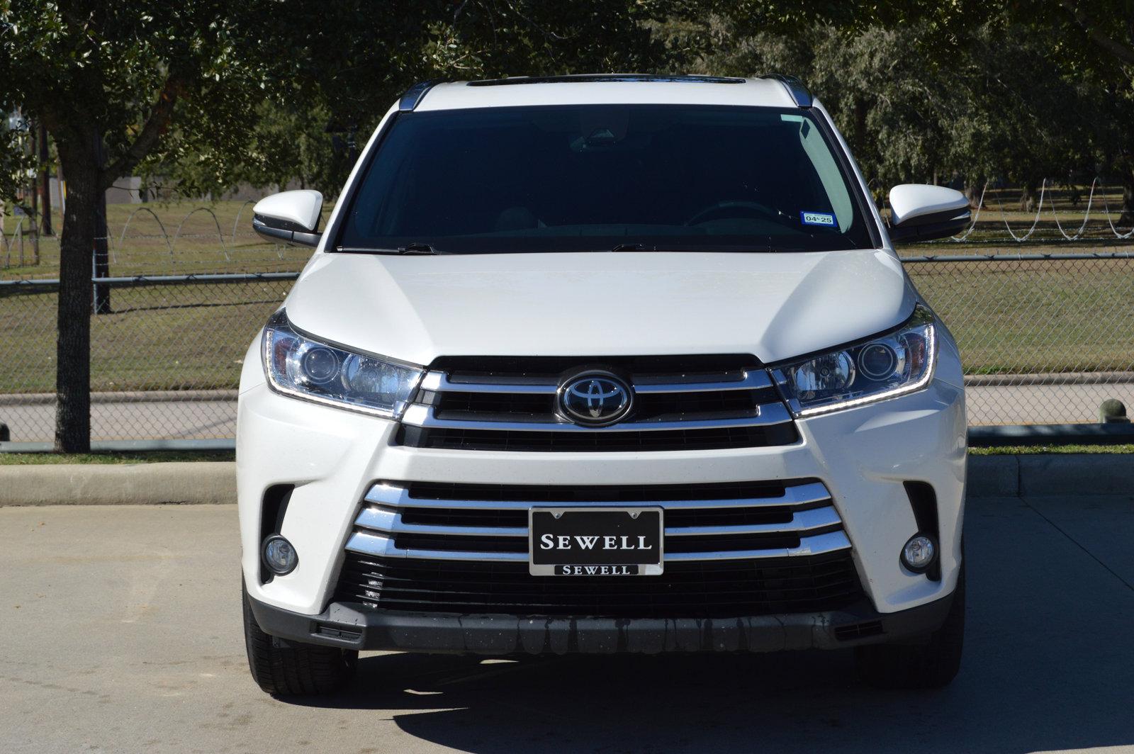 2017 Toyota Highlander Vehicle Photo in Houston, TX 77090