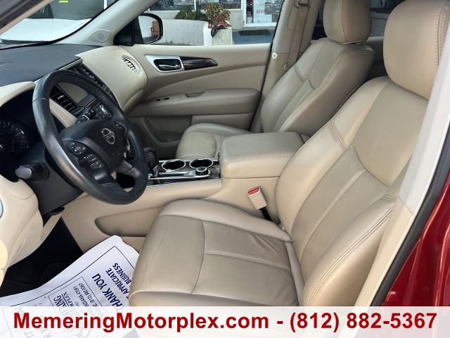 2016 Nissan Pathfinder Vehicle Photo in VINCENNES, IN 47591-5519