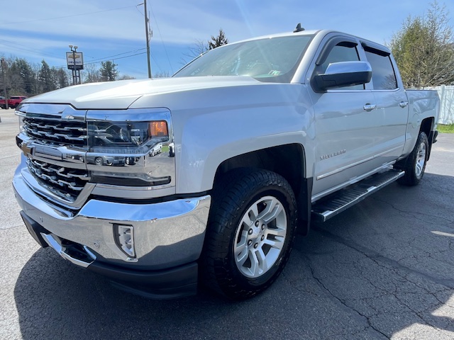 2017 Chevrolet Silverado 1500 Vehicle Photo in CORRY, PA 16407-0000