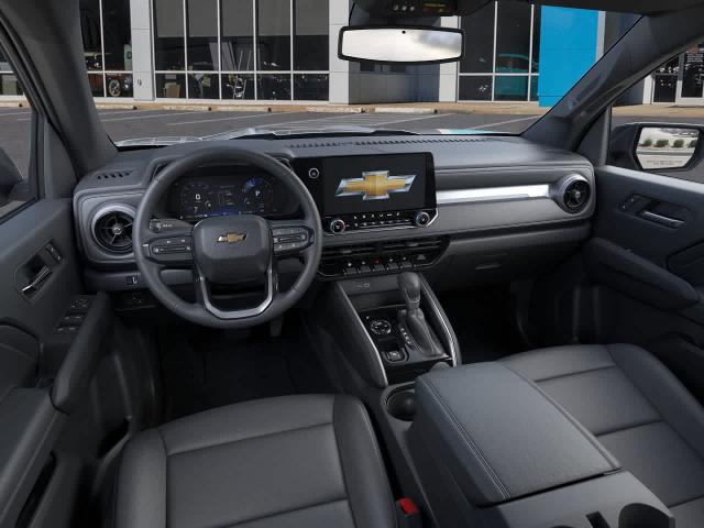 2024 Chevrolet Colorado Vehicle Photo in MOON TOWNSHIP, PA 15108-2571