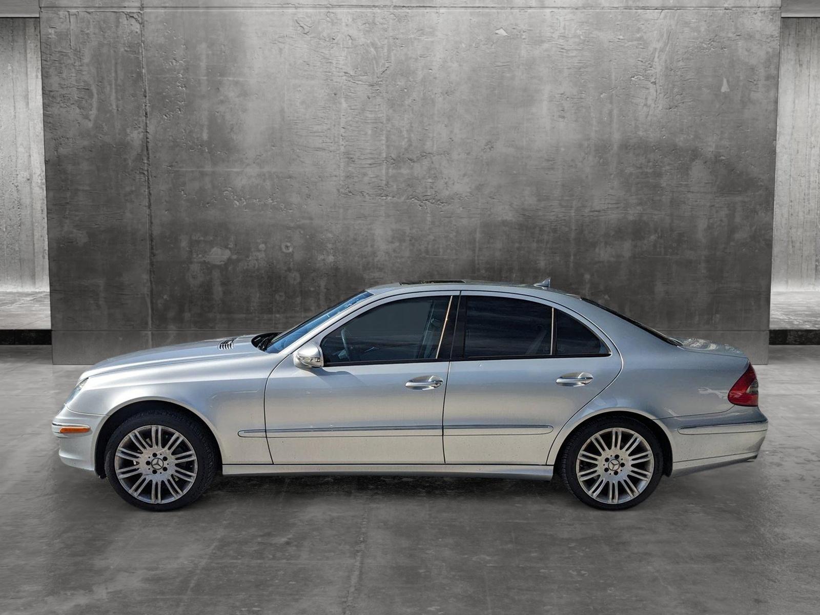 2008 Mercedes-Benz E-Class Vehicle Photo in GREENACRES, FL 33463-3207