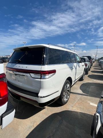 2024 Lincoln Navigator Vehicle Photo in Stephenville, TX 76401-3713