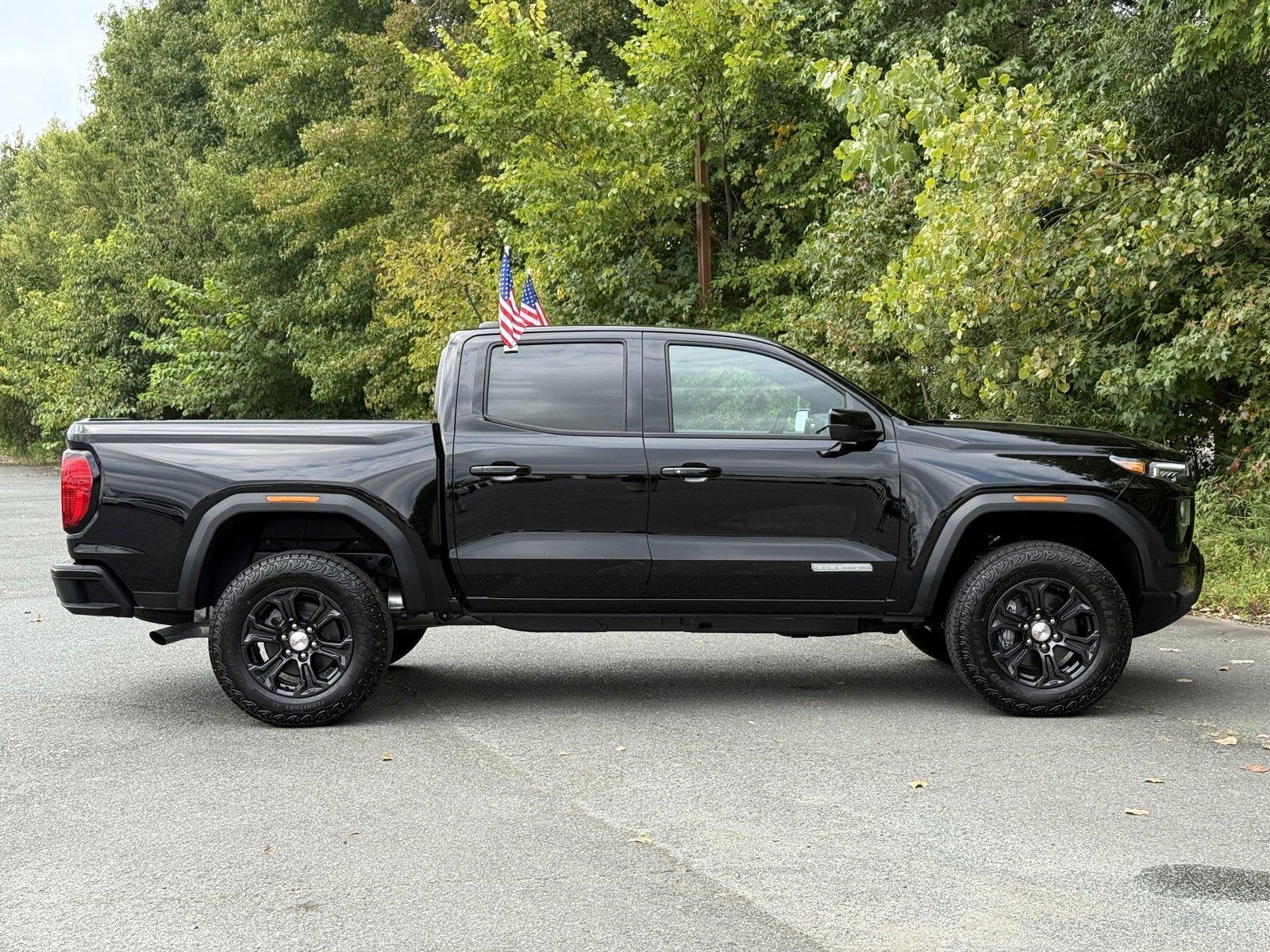 2024 GMC Canyon Vehicle Photo in MONROE, NC 28110-8431