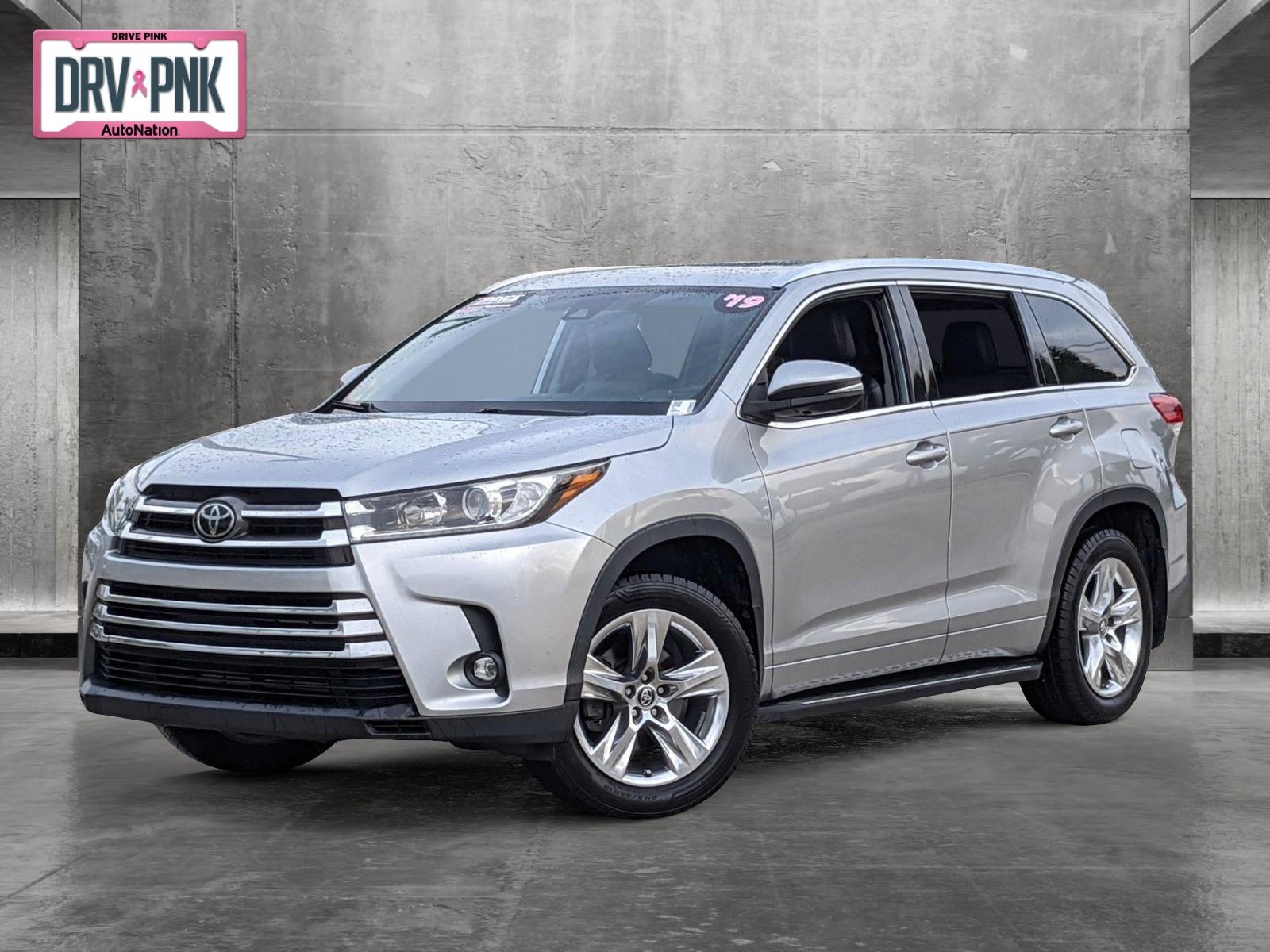 2019 Toyota Highlander Vehicle Photo in Davie, FL 33331