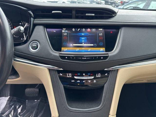 2018 Cadillac XT5 Vehicle Photo in MEDINA, OH 44256-9631