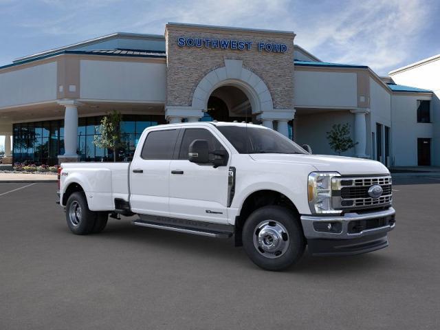 2024 Ford Super Duty F-350 DRW Vehicle Photo in Weatherford, TX 76087