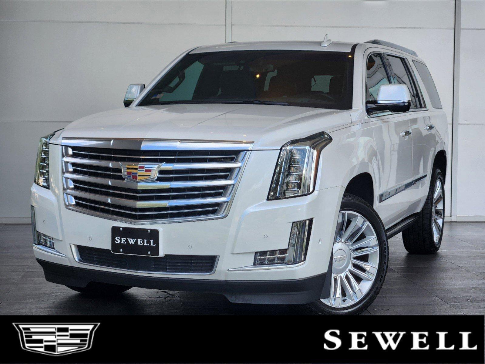 2017 Cadillac Escalade Vehicle Photo in HOUSTON, TX 77079-1502