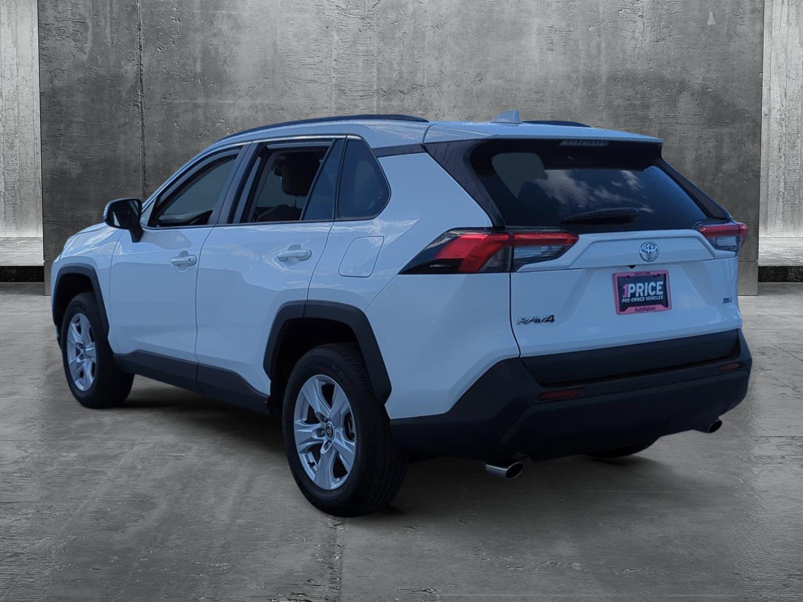 2021 Toyota RAV4 Vehicle Photo in Ft. Myers, FL 33907