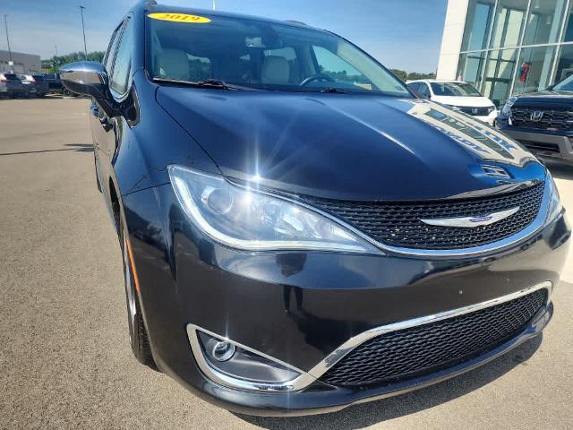 Used 2019 Chrysler Pacifica Limited with VIN 2C4RC1GG7KR751371 for sale in Wexford, PA