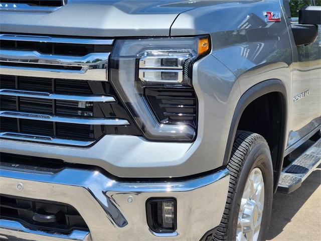 2024 Chevrolet Silverado 2500 HD Vehicle Photo in GAINESVILLE, TX 76240-2013