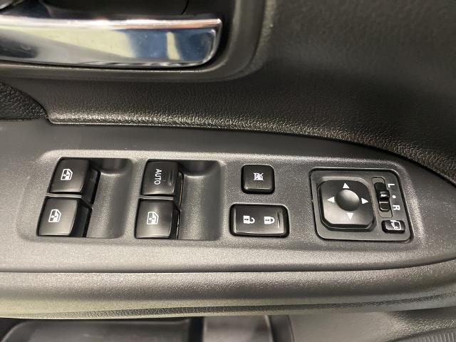 2017 Mitsubishi Outlander Vehicle Photo in ROGERS, MN 55374-9422