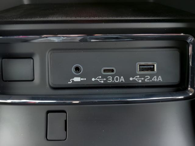 2024 Subaru Ascent Vehicle Photo in Green Bay, WI 54304