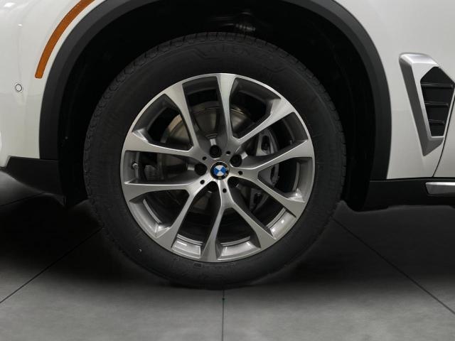 2025 BMW X5 xDrive40i Vehicle Photo in Appleton, WI 54913