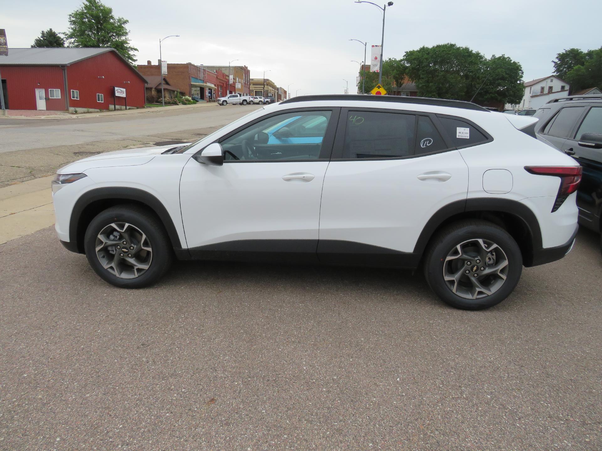 2025 Chevrolet Trax Vehicle Photo in MAPLETON, IA 51034-1072