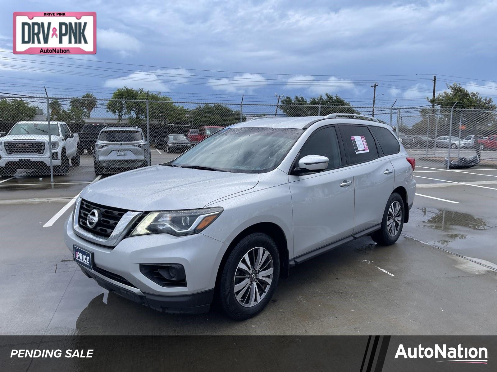 2017 Nissan Pathfinder Vehicle Photo in Corpus Christi, TX 78415